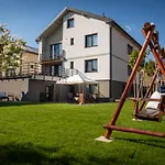 Апартаменты Stylish Under The Tatras *