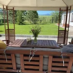Stylish Under The Tatras Апартаменты